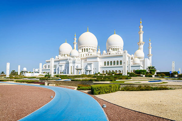 Sheikh Zayed Grand Mosque | Spenta Travels & Tours Pvt. Ltd.