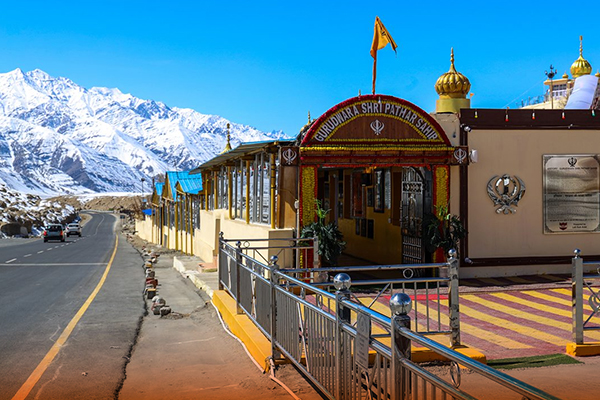 Ladakh Tour Package from Mumbai